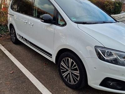 Gebraucht Seat Alhambra 184 PS (135 kW) 2017 Weiß Van / Kleinbus