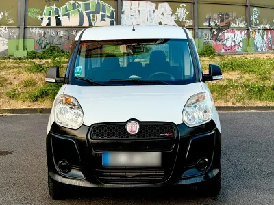 Gebraucht Fiat Doblò 90 PS (66 kW) 2010 Weiß Van / Kleinbus