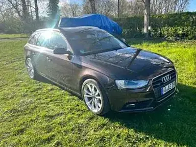 Gebraucht Audi A4 Ambiente 150 PS (110 kW) 2014 Braun Kombi