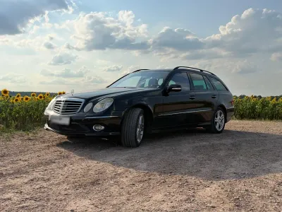 Gebraucht Mercedes E500 Avantgarde 387 PS (284 kW) 2006 Schwarz Kombi