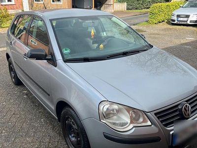 Gebraucht VW Polo 64 PS (47 kW) 2006 Silber Kleinwagen