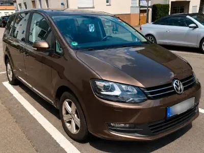 Gebraucht VW Sharan Trendline 150 PS (110 kW) 2011 Braun Van / Kleinbus