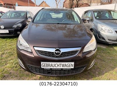 Gebraucht Opel Astra Selection 120 PS (88 kW) 2012 Braun Kombi