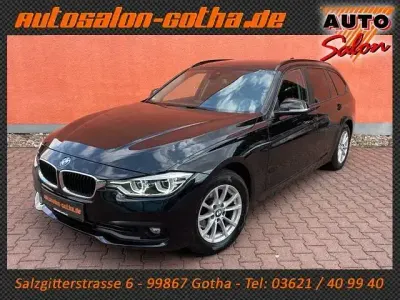 Gebraucht BMW 320 Advantage 190 PS (139 kW) 2018 Schwarz Kombi