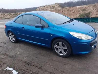 Gebraucht Peugeot 307 CC 136 PS (100 kW) 2008 Andere farben Cabrio