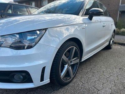 Gebraucht Audi A1 Sportback S-Line 122 PS (89 kW) 2014 Weiß Kleinwagen