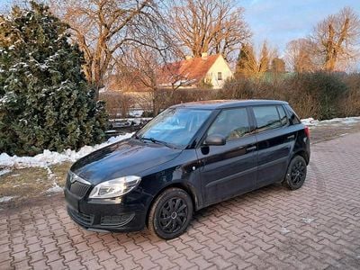 Gebraucht Skoda Fabia 86 PS (63 kW) 2011 Blau Kleinwagen