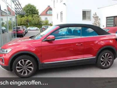 Gebraucht VW T-Roc Cabriolet Style 110 PS (80 kW) 2022 Rot Cabrio