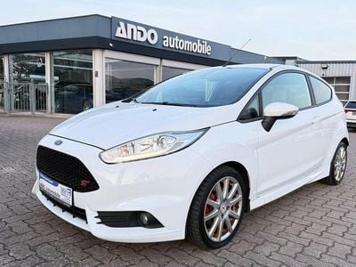 Gebraucht Ford Fiesta ST 182 PS (133 kW) 2013 Weiß Kleinwagen