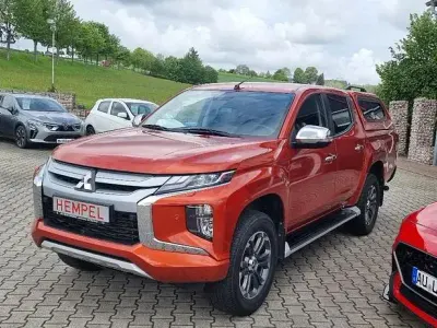 Używany Mitsubishi L200 Top 150 KM (110 kW) 2021 Pomarańczowy Pickup