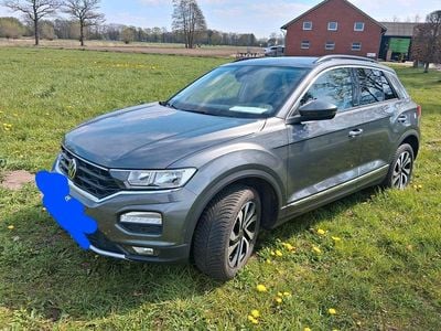 Second-hand VW T-Roc Style 110 CP (80 kW) 2021 Gri SUV