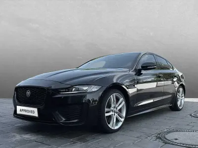 Gebraucht Jaguar XE 300 PS (220 kW) 2023 Santorini black Limousine