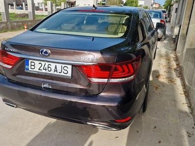 Braun Gebraucht 2013 Lexus LS600 Limousine | 18.000 €