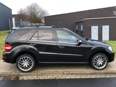Occasion Mercedes ML500 AMG 387 ch (284 kW) 2010 Noir SUV