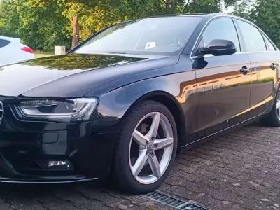 Gebraucht Audi A4 Ambition 170 PS (125 kW) 2013 Schwarz Limousine