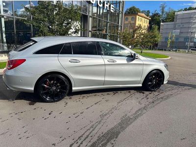 Gebraucht Mercedes CLA200 Shooting Brake 136 PS (100 kW) 2015 Silber Kombi