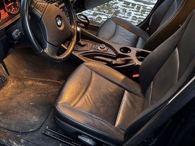 Schwarz Gebraucht 2012 BMW X1 xLine SUV | 6.500 € (Fairer Preis)