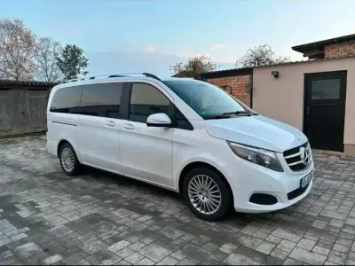 Gebraucht Mercedes V220 163 PS (119 kW) 2015 Weiß Van / Kleinbus