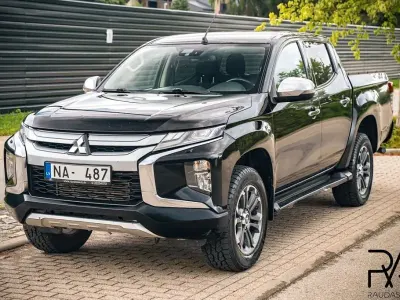 Gebraucht Mitsubishi L200 Basis 150 PS (110 kW) 2021 Schwarz Pickup
