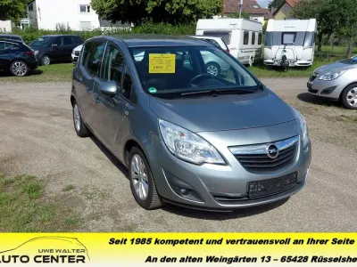 Gebraucht Opel Meriva 120 PS (88 kW) 2012 Silber Van / Kleinbus