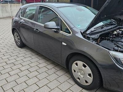 Gebraucht Opel Astra Edition 179 PS (131 kW) 2010 Grau Limousine