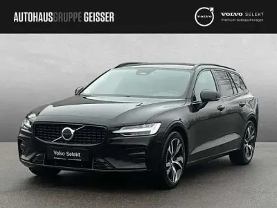 Gebraucht Volvo V60 145 PS (106 kW) 2025 Kombi
