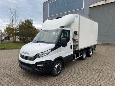 Gebraucht Iveco Daily 179 PS (131 kW) 2018 Weiss Van