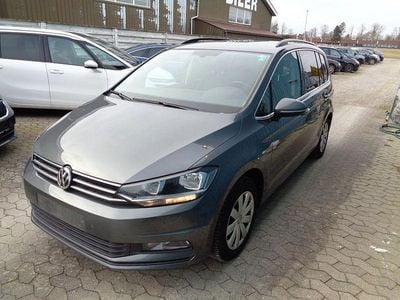 Gebraucht VW Touran Comfortline 110 PS (80 kW) 2017 Grau Van / Kleinbus