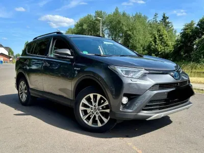 Gebraucht Toyota RAV4 Team 197 PS (144 kW) 2018 Grau SUV