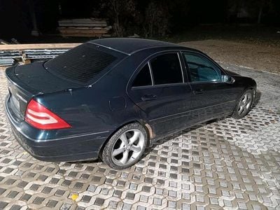Mercedes C180