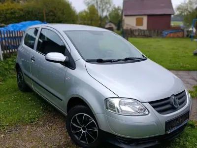 Gebraucht VW Fox 54 PS (39 kW) 2007 Silber Kleinwagen