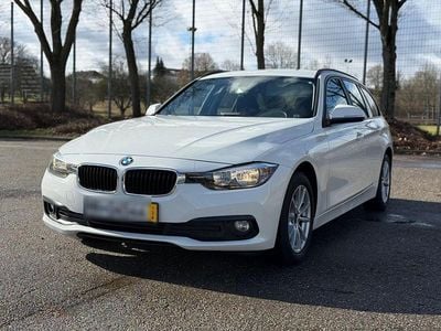 Gebraucht BMW 318 150 PS (110 kW) 2016 Weiß Kombi