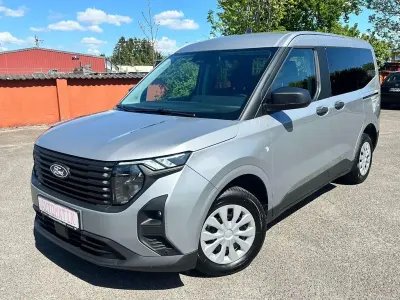 Gebraucht Ford Tourneo Courier Trend 125 PS (91 kW) 2025 Silber Van / Kleinbus