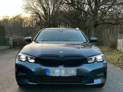 Gebraucht BMW 320 190 PS (139 kW) 2021 Grau Kombi