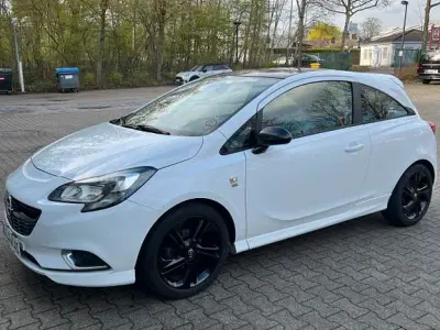 Używany Opel Corsa OPC 90 KM (66 kW) 2016 Biały Hatchback