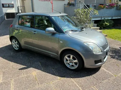 Gebraucht Suzuki Swift 92 PS (67 kW) 2009 Silber Kleinwagen