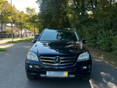 Gebraucht Mercedes ML320 224 PS (164 kW) 2007 Blau SUV