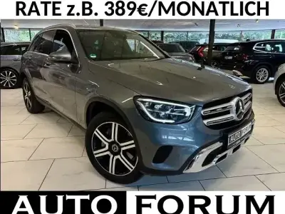 Używany Mercedes GLC300e AMG line 306 KM (225 kW) 2020 Szary SUV