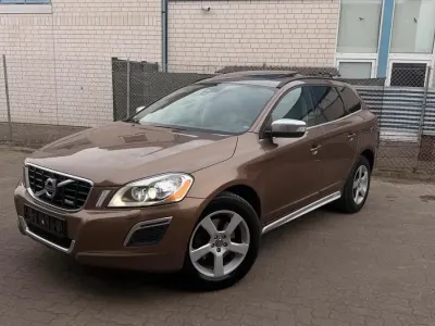 Occasion Volvo XC60 R-Design 233 ch (171 kW) 2011 Marron SUV