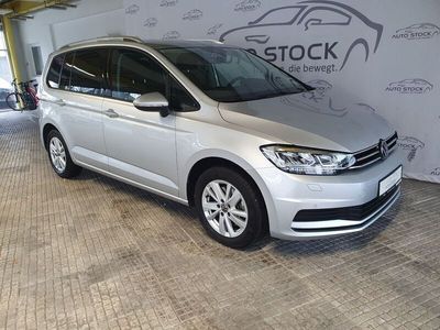 Reflexsilber metallic Gebraucht 2023 VW Touran Comfortline Van / Kleinbus | 33.950 € (Etwas zu teuer)