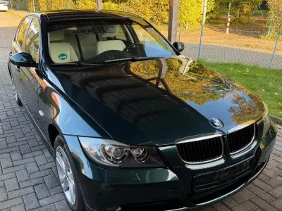 Gebraucht BMW 318 129 PS (94 kW) 2007 Andere farben Limousine