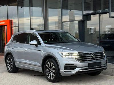 Silber Gebraucht 2021 VW Touareg Elegance SUV | 33.999 € (Fairer Preis)