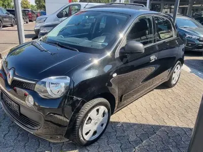 Gebraucht Renault Twingo Life 69 PS (50 kW) 2016 Schwarz Kleinwagen