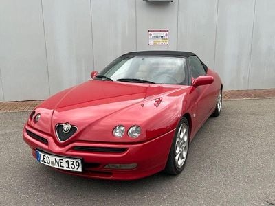 Gebraucht Alfa Romeo Spider 155 PS (114 kW) 1995 Rot Cabrio