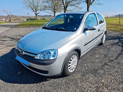 Gebraucht Opel Corsa Njoy 75 PS (55 kW) 2003 Silber Kleinwagen