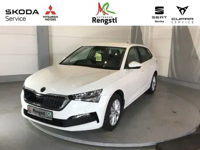 Gebraucht Skoda Scala Ambition 110 PS (80 kW) 2023 Weiß Kleinwagen