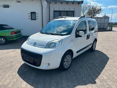 Second-hand Fiat Qubo Dynamic 75 CP (55 kW) 2011 Alb Monovolum