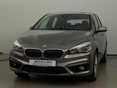 Gebraucht BMW 225 Active Tourer Advantage 136 PS (100 kW) 2017 Platinsilber Van / Kleinbus