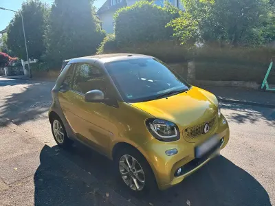Gebraucht Smart ForTwo Cabrio Passion 71 PS (52 kW) 2019 Gelb Cabrio