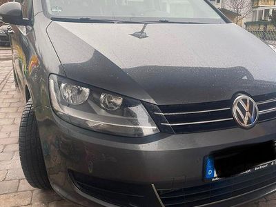 Gebraucht VW Sharan 150 PS (110 kW) 2018 Grau Van / Kleinbus